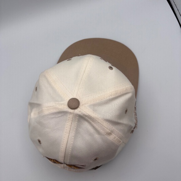 Vintage Snake Eyes Retro Beige/White/Gold Golf Strapback Retro Hat - Picture 5 of 7
